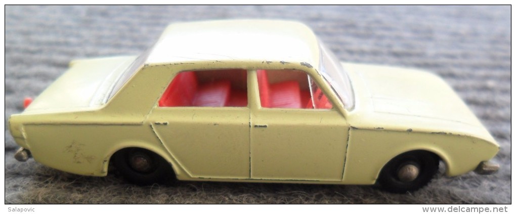 Matchbox Lesney # 45 Diecast Ford Corsair - Matchbox (Lesney)