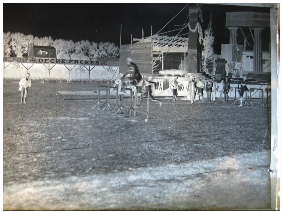 PHOTOS  REGION  NANTAISE   SPORT  Sur PLAQUES A. LUMIERE  1900/1920 - Glasdias