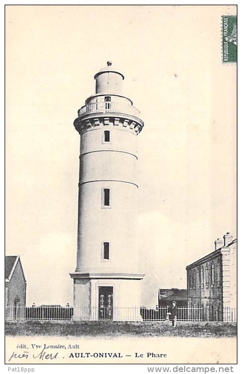 AULT ONIVAL 80 - Le Phare - CPA - Somme - Ault