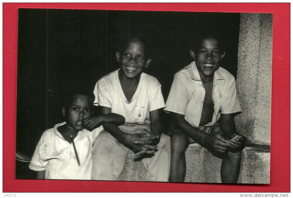 HAU-25  Enfants Associés à Un Projet De Reboisement. Fimarc Wépion 1994 Non Circ. - Dominicaanse Republiek