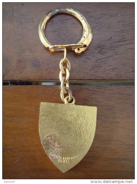 Porte Clefs Bâtiment AMIRAL CHARNER Arthus Bertrand. - Marine