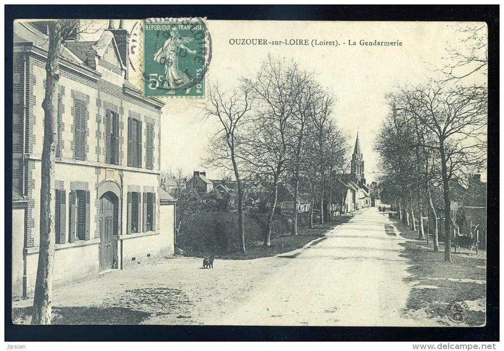 Cpa  Du 45 Ouzouer Sur Loire -- La Gendarmerie      PAR17 - Ouzouer Sur Loire