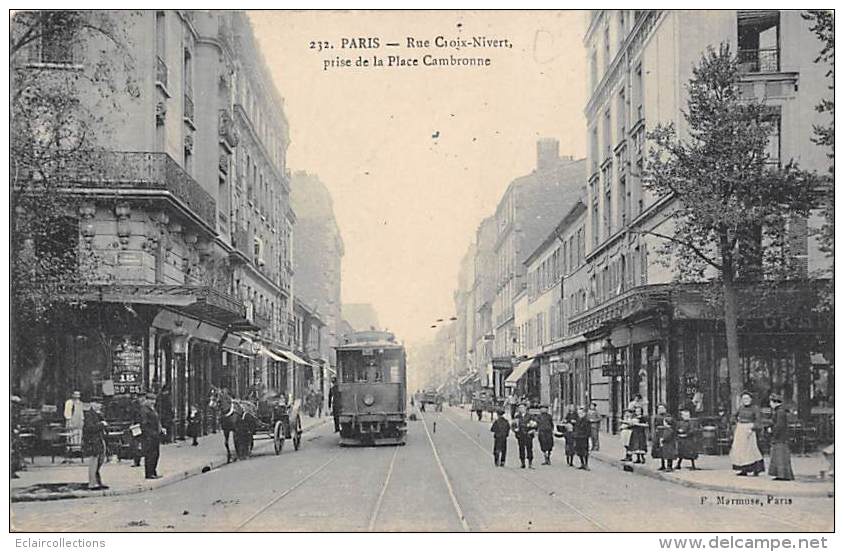 Paris     75015    Rue De La Croix Nivert. Tramway - District 15