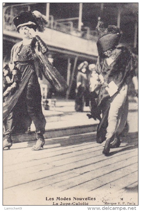 Mode Les Modes Nouvelles La Jupe Culotte A LA REUNION D'AUTEUIL Circulée Timbrée 1911 - Moda