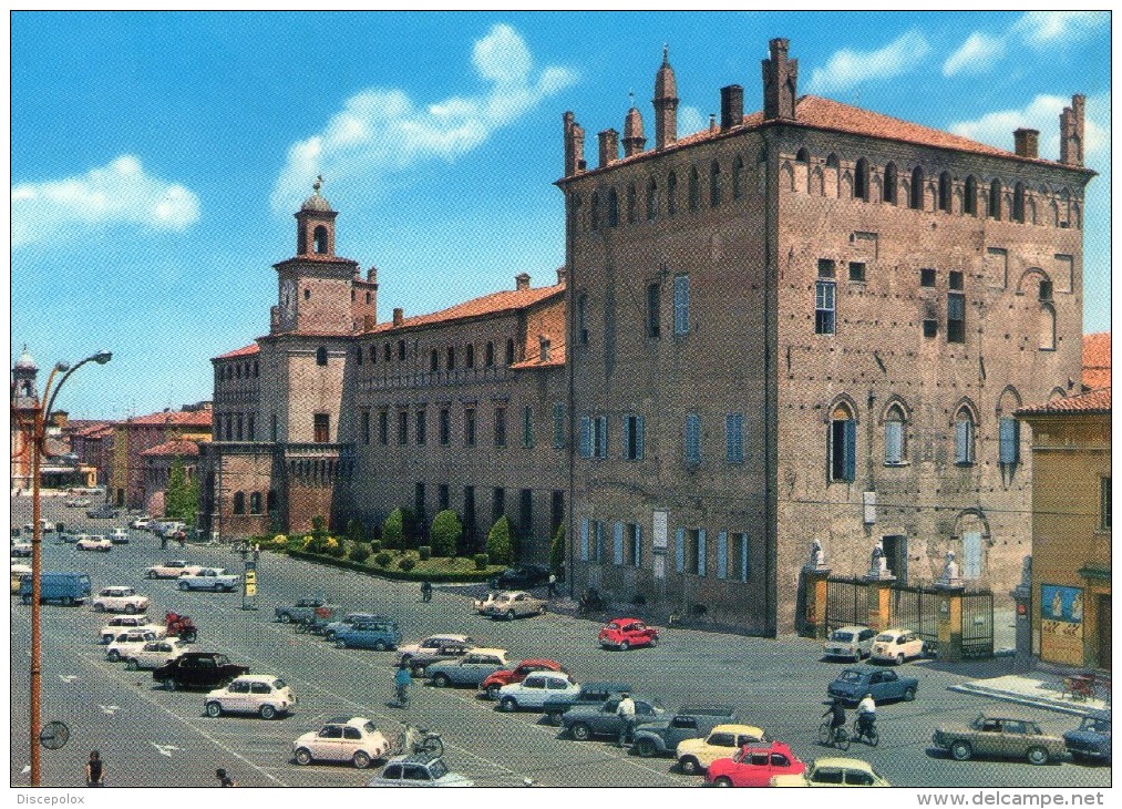 P2980 AUTO CARS VOITURES FIAT - CARPI, IL CASTELLO - Prov. Di MODENA - Castel, Chateau, Schloss - Carpi