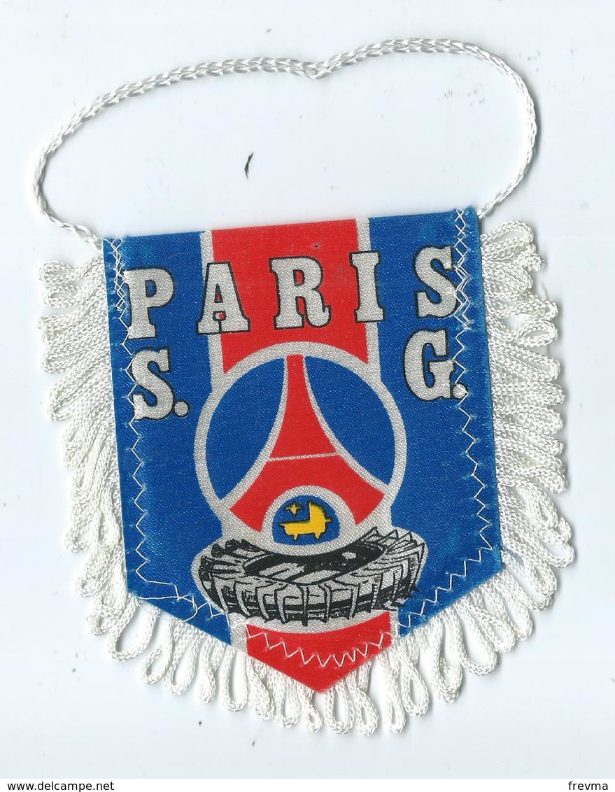 Fanion Football L'équipe De Paris Saint Germain - Apparel, Souvenirs & Other