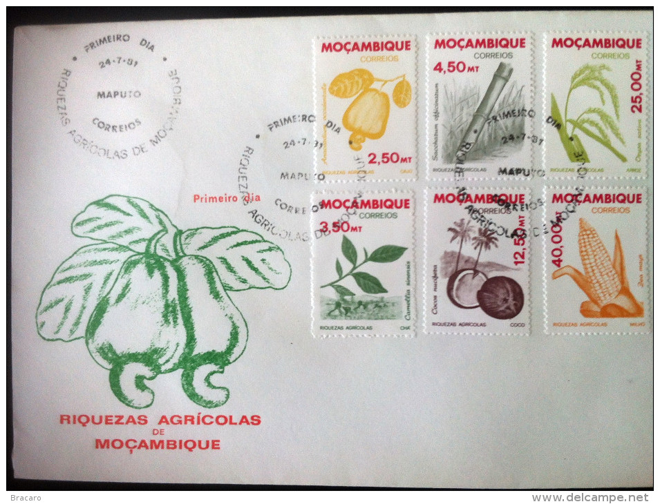 FDC MOZAMBIQUE - AGRICULTURE FRUITS PLANTS (cashew, Tea, Coconut, Corn, Rice, Cane) - 1981 - Mozambico