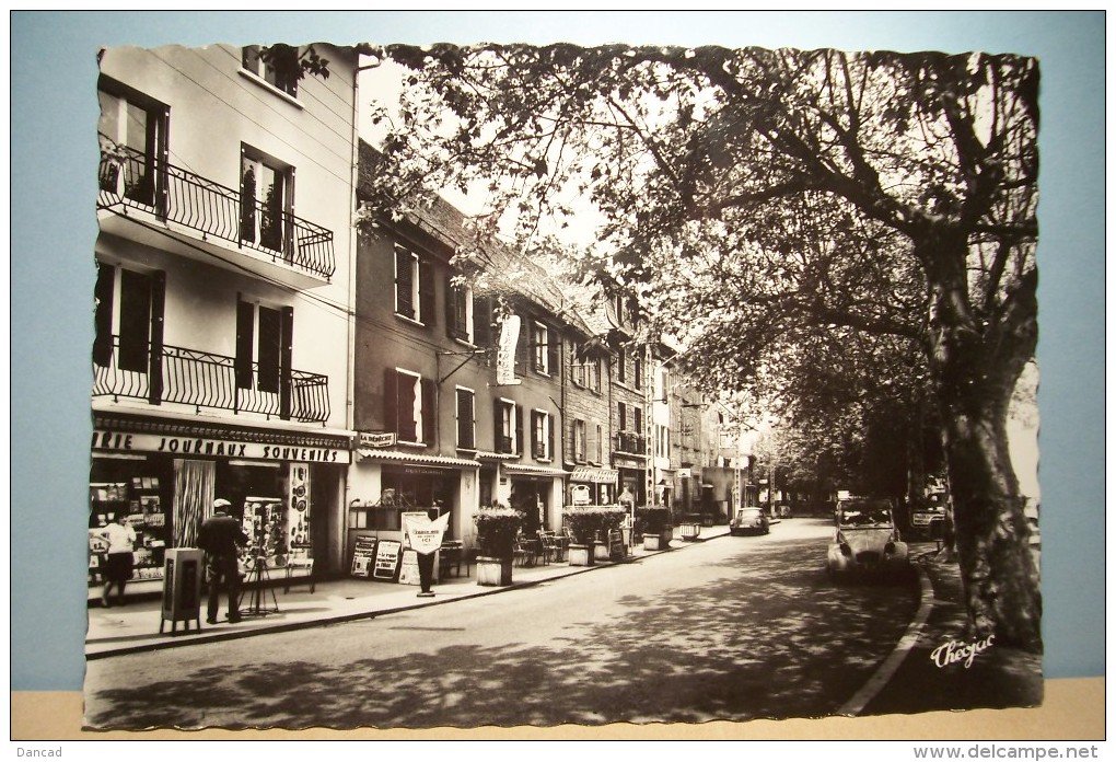 MARCILLAC  VALLON  --- Tour De Ville - Autres & Non Classés