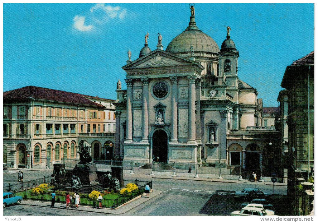 TORINO  LA  CHIESA DI  MARIA  AUSILIATRICE E  LA  PIAZZA     (VIAGGIATA) - Churches