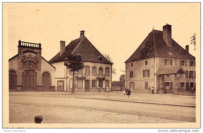 Conflans Sur Lanterne   70     Place De La République - Andere & Zonder Classificatie