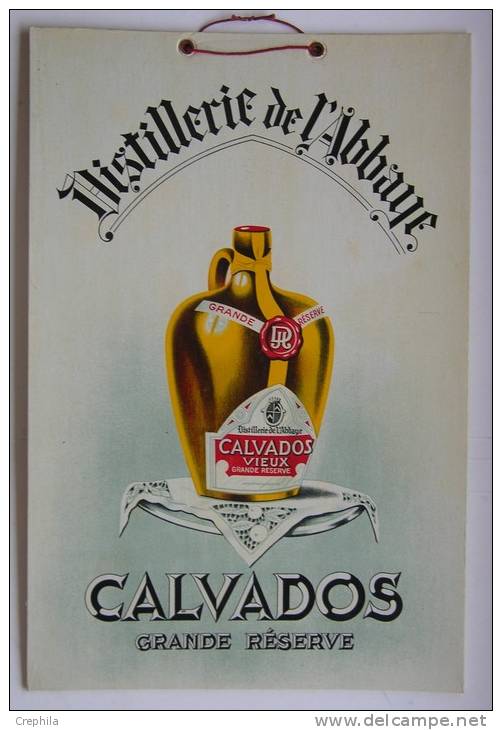 Vieux Calvados - Distillerie De L´Abbaye -  30 X 20 Cm - Très Bon état - Pappschilder