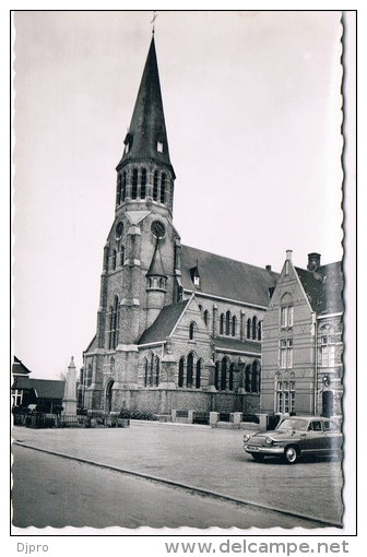 PAMEL  Kerk Oldtimer - Roosdaal