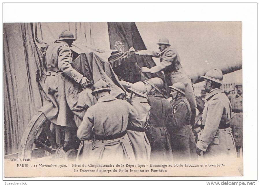 25305 PARIS -11 NOVEMBRE 1920 FETES CINQUANTENAIRE REPUBLIQUE - Hommage Poilu Inconnu Descente Corps- AP - Guerre 1914-18