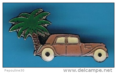 PIN'S //   ** CITROËN ** TRACTION AVANT ** . (&copy; Qualité Collectors Série Limitée) - Citroën