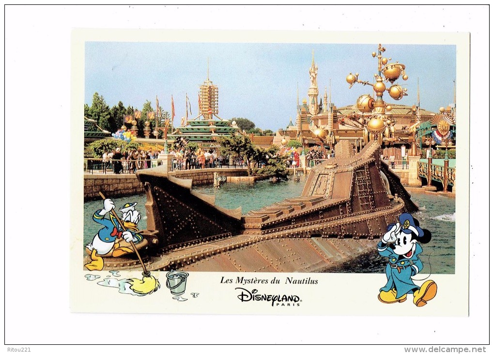 Disneyland Paris - MICHEY MOUSE / DONALD - Les Mystères Du Nautilus - Bateau Manège - DISNEY - Disneyland