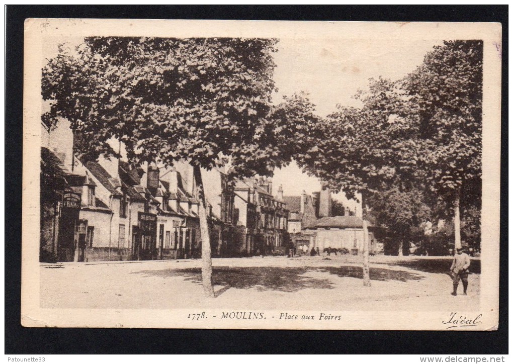 03 MOULINS PLACE AUX FOIRES ANIMEE - Moulins