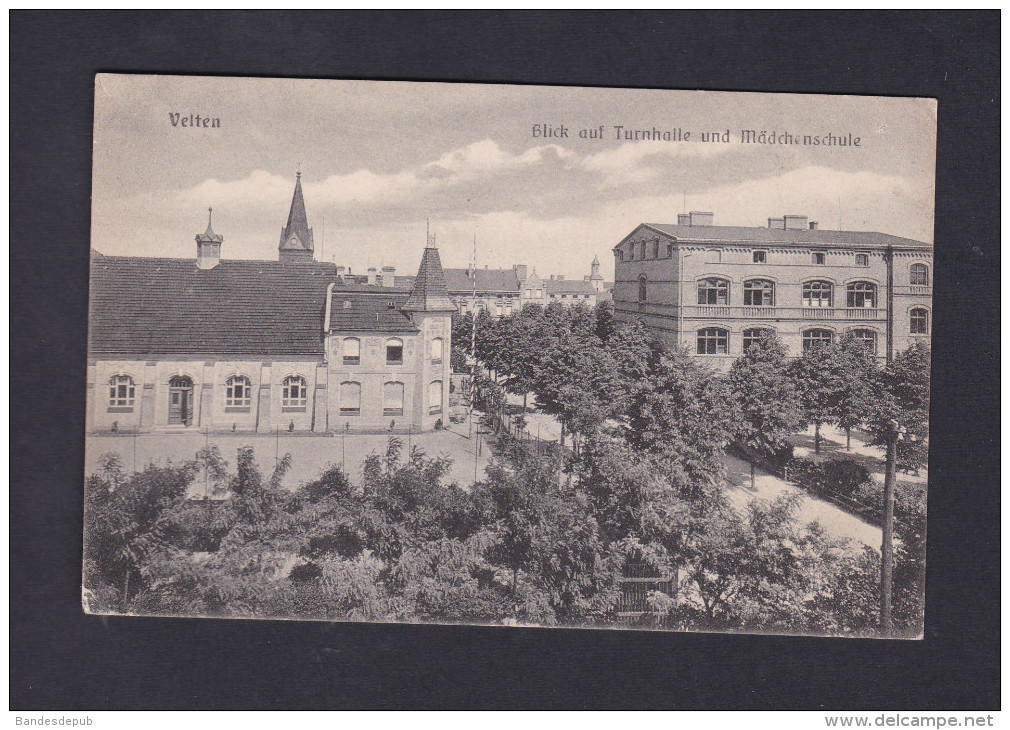 AK Velten - Blick Auf Turnhalle Und Mädchenschule ( J. Goldiner Feldpost ) - Velten