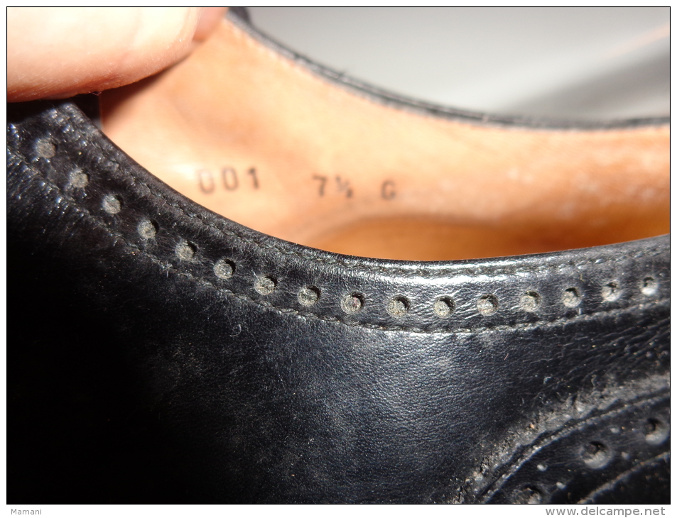 Chaussures Cuir -ancienne --semelle Cuir-pointure  7 1/2  Pour Folkore Ou Theatre--mannequin- - Sonstige & Ohne Zuordnung