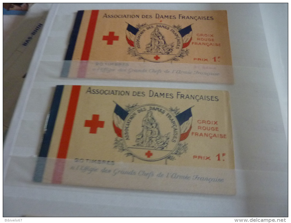 ALBUM DE 360 VIGNETTES DELANDRE GUERRE 1914-1918 PLUS 3 CARNETS CROIX ROUGE COMPLETS - Vignettes Militaires