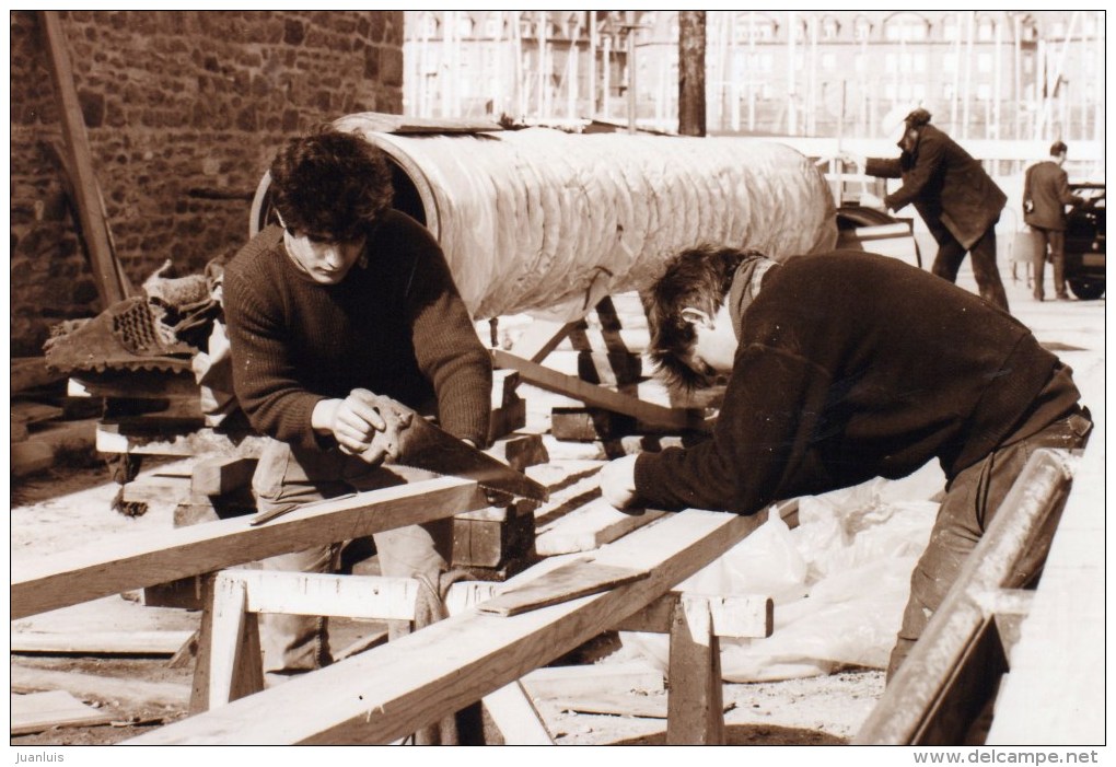 PHOTOGRAPHIE 15/10 CM Du Bateau LE RENARD Lors De Sa Construction à SAINT MALO - Bateaux