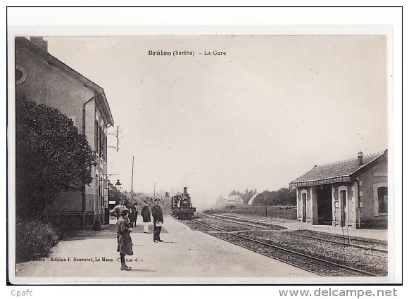 Brulon - La Gare Avec Train / Edition Bouveret - Brulon