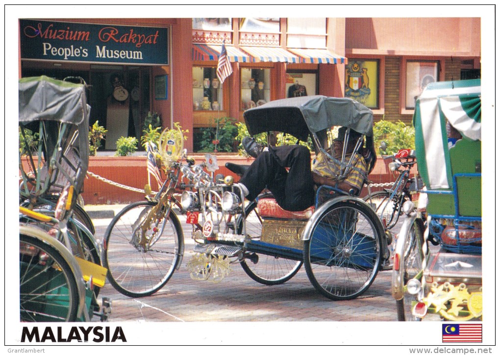 Trishaw Rider Outside People's Museum, Jalan Koto, Malacca, Malaysia - Yacine 45614 Unused, 17 X 12 Cm - Malaysia
