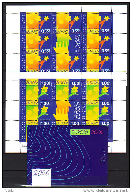 BULGARIE - 2006 - Comp** - 44 Tim.+ 10 Bl Dent. + 2 PF Europa + Carnet Europa - Années Complètes