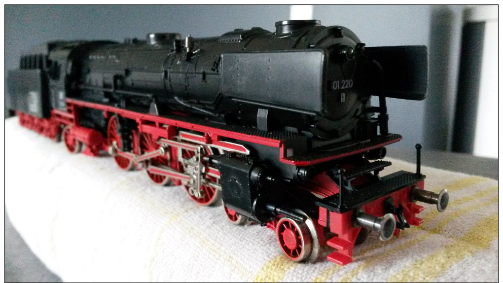 FLEISCHMANN Locomotive DB 01 220 Ref.4170 HO