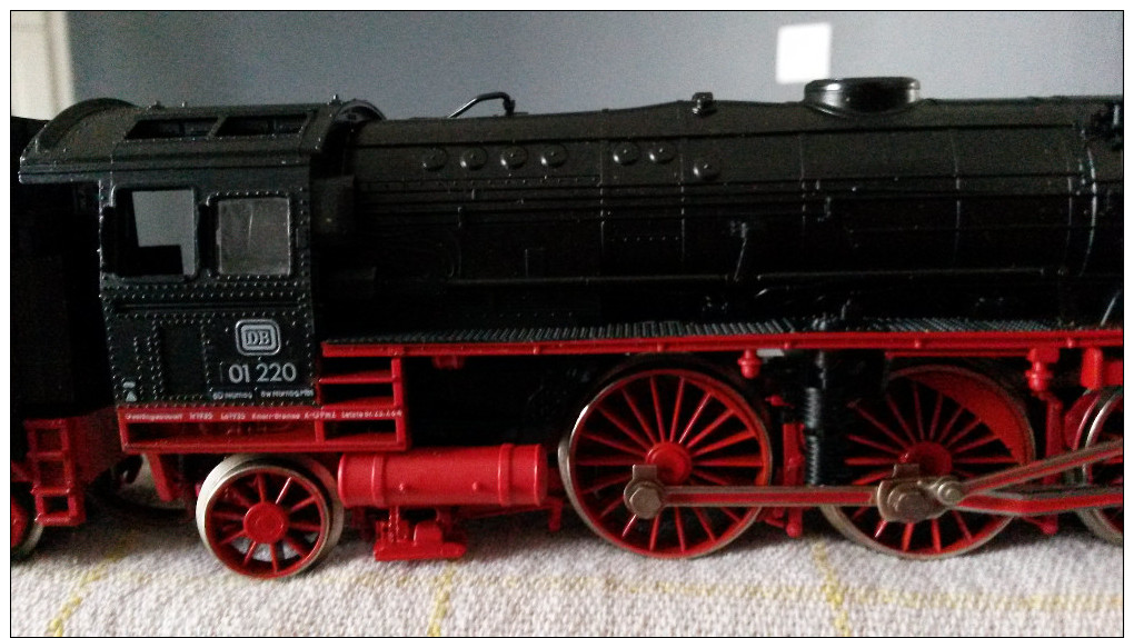 FLEISCHMANN Locomotive DB 01 220 Ref.4170 HO