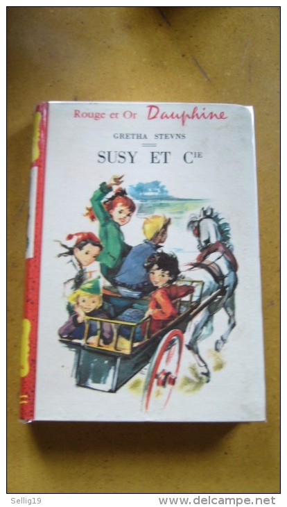 Suzy Et Cie - Bibliotheque Rouge Et Or