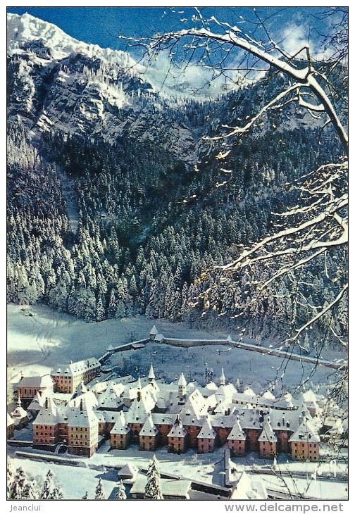 -CPM- MONASTERE DE LA GRANDE-CHARTREUSE--VUE GENERALE EN HIVERS -- NON ECRITE - Chartreuse