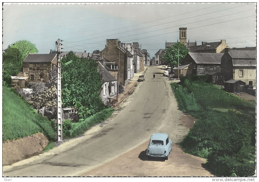 CPSM Vieux-Marché - Vue Générale - Voiture Ancienne - Altri & Non Classificati