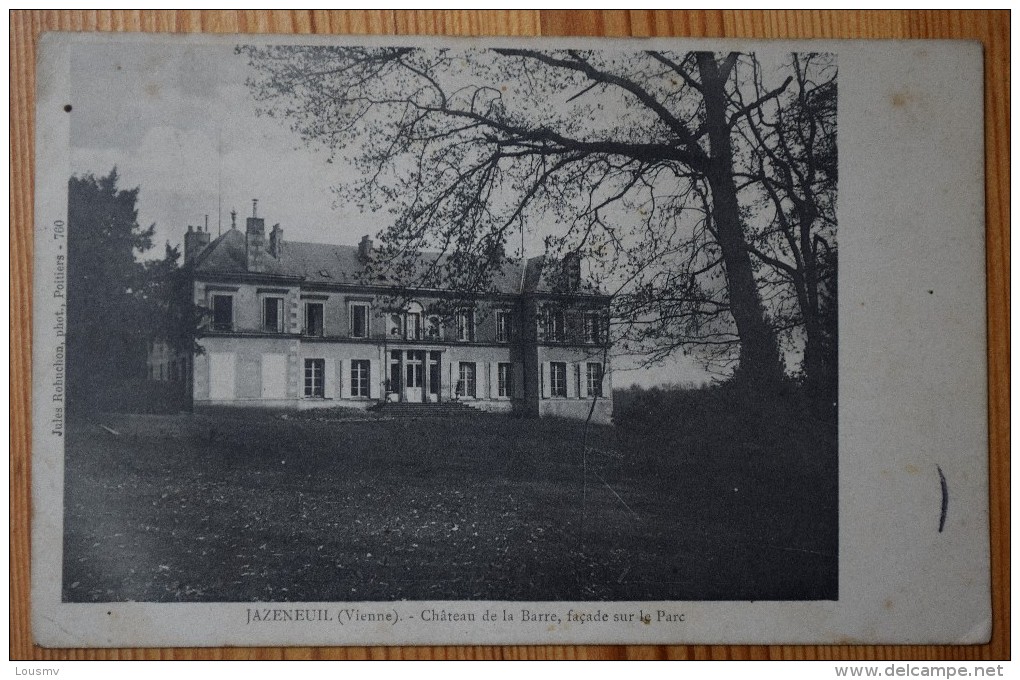 86 : Jazeneuil - Château De La Barre - Façade Sur Le Parc - (n°4882) - Autres & Non Classés