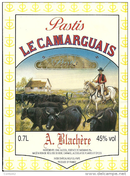 ETIQUETTE PASTIS LE CAMARGUAIS DISTILLERIE 84 CHATEAUNEUF DU PAPE TAUREAUX GARDIAN ALCOOL CAMARGUE APERITIF PUBLICITE - Autres & Non Classés