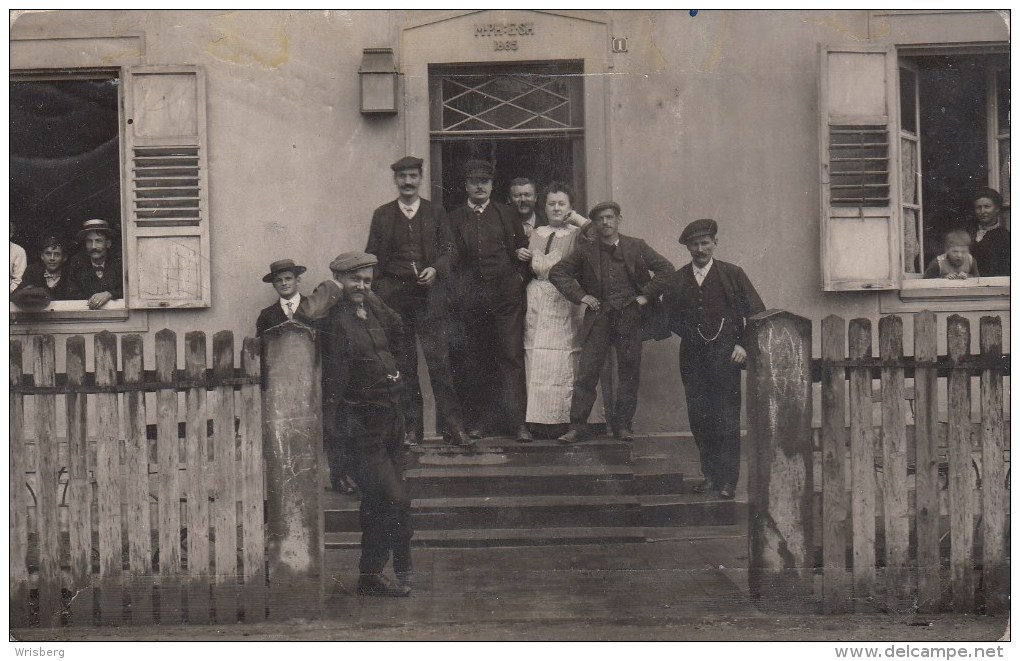 Maison De La ,famille ROTH & SCHWING En 1913 à BISCHHEIM - Identifizierten Personen