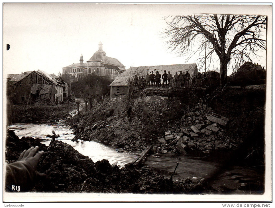 Photographie Originale - NOVION PORCIEN (08) Emplacement Du Pont Détruit - Guerre, Militaire