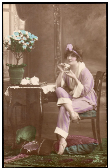 BJ06 - 6 Coloured Postcard - Woman In Pajamas - CL Co. Series #6685/1 To 6 Unused - Customs