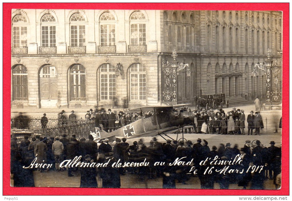 54. Nancy. Place Stanislas. Avion Allemand Rumpler Descendu Au Nord D'Einville Le 16 Mars 1917 - Nancy