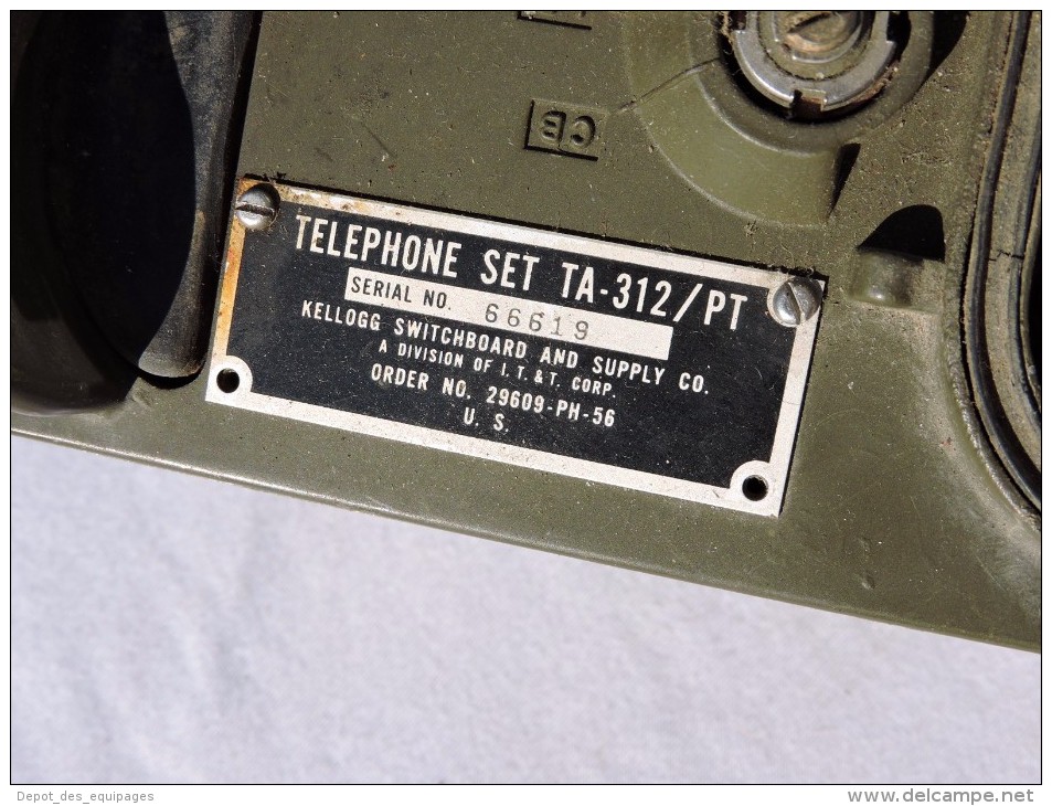 TELEPHONE DE CAMPAGNE U.S. Daté 1956 - Radio's
