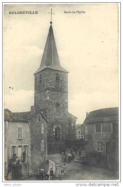 Bulgnéville - Sortie De L'église - Bulgneville