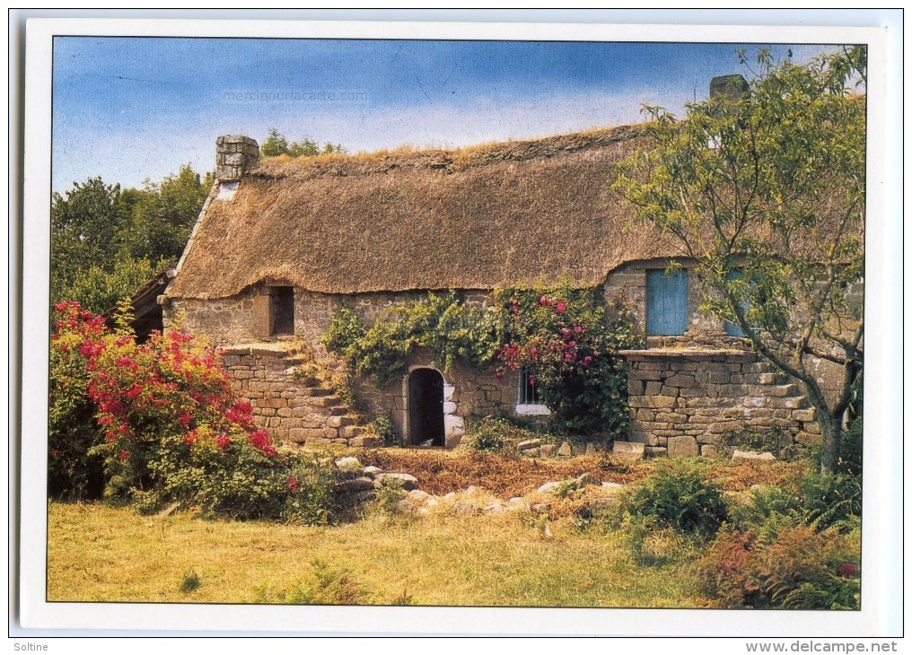 Chaumière Bretonne à Escalier Extérieur - écrite Non Timbrée - 2 Scans - Bretagne