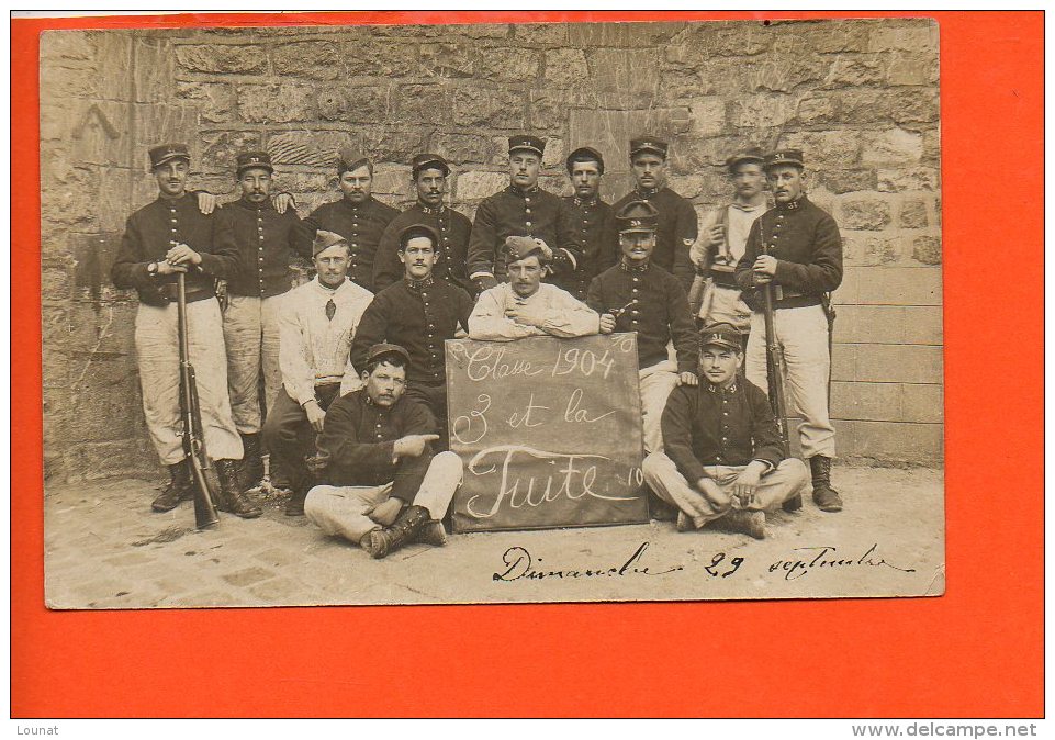 Militaire - La Fuite - Carte Photo  Classe 1904 - 3 Et La Fuite - Personen