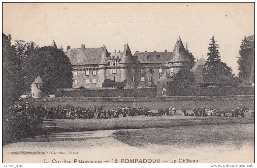 CPA   Pompadour Le Château - Arnac Pompadour