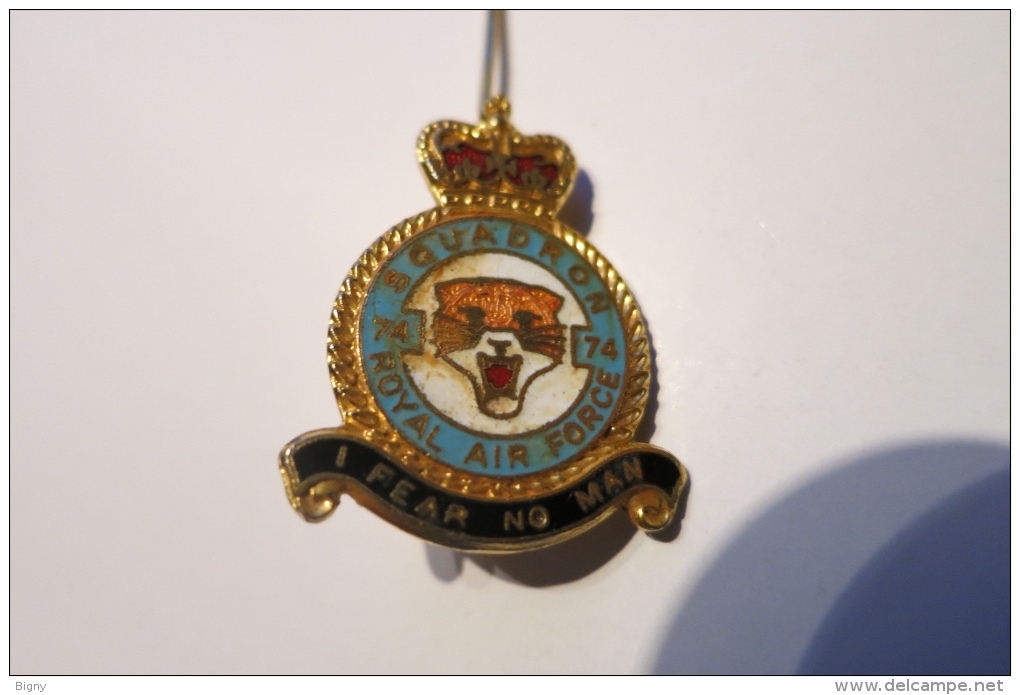 BADGE " 74 SQUADRON TIGER - ROYAL AIR FORCE " - United Kingdom