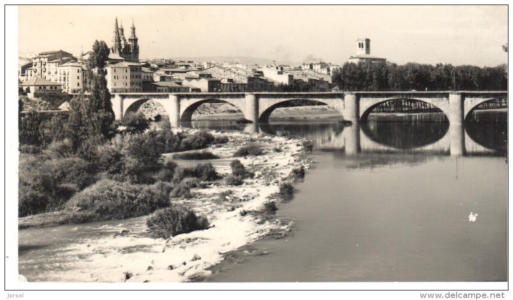 POSTAL    LOGROÑO - ESPAÑA  - RIO EBRO Y PUENTE DE PIEDRA  ( EBRE ET PÒNT DE PIERRE - EBRO RIVER AND STONE BRIDGE ) - La Rioja (Logrono)