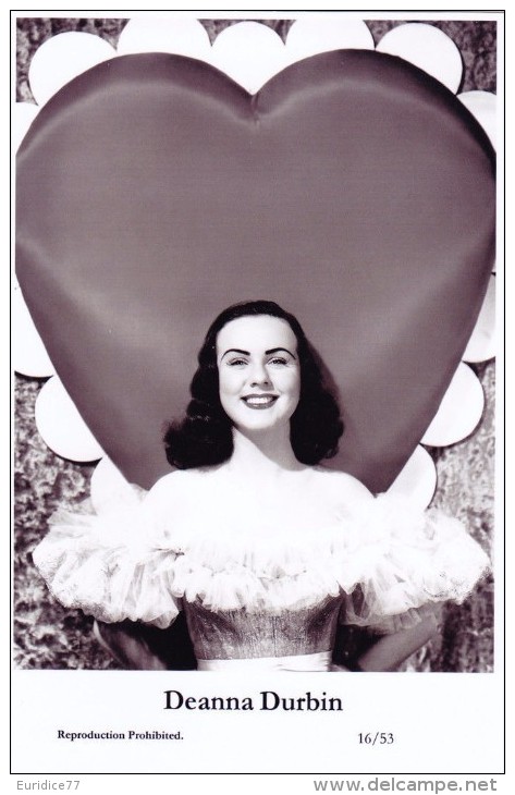 DEANNA DURBIN - Film Star Pin Up - Publisher Swiftsure Postcards 2000 - Artiesten