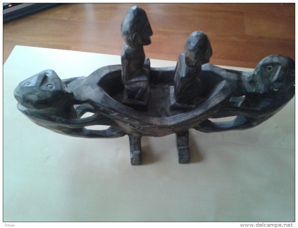 Staande Boot Met Twee Personen - Art Africain