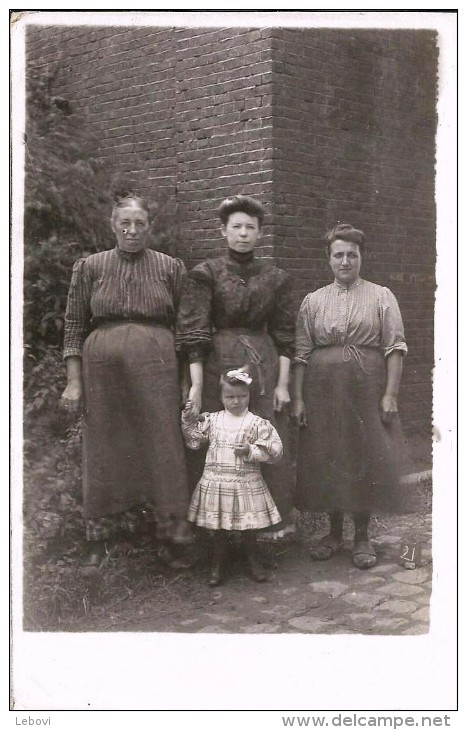 MARCHE-LEZ-ECAUSSINNES - Photo-carte De La (sous- Réserve D’autres Informations) Famille BOTTEMANNE (1908) - Ecaussinnes