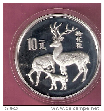 CHINA 10 YUAN 1989 SILVER PROOF SKIA DEER - China