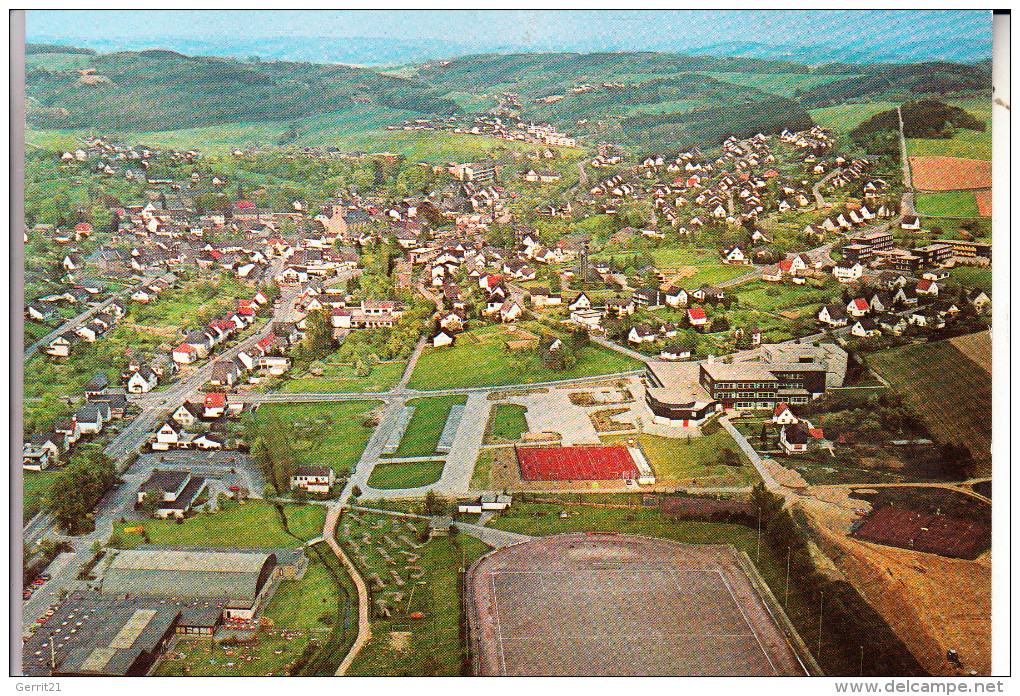 5253 LINDLAR, Luftaufnahme, Fußball-Stadion - Lindlar